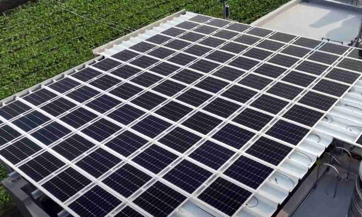 冰球突破SunSteel光电浪板升级双玻结构，，以提升机械负载强度及气候耐候度，，，可广泛运用于多元场域